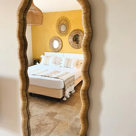 Calaia Boutique